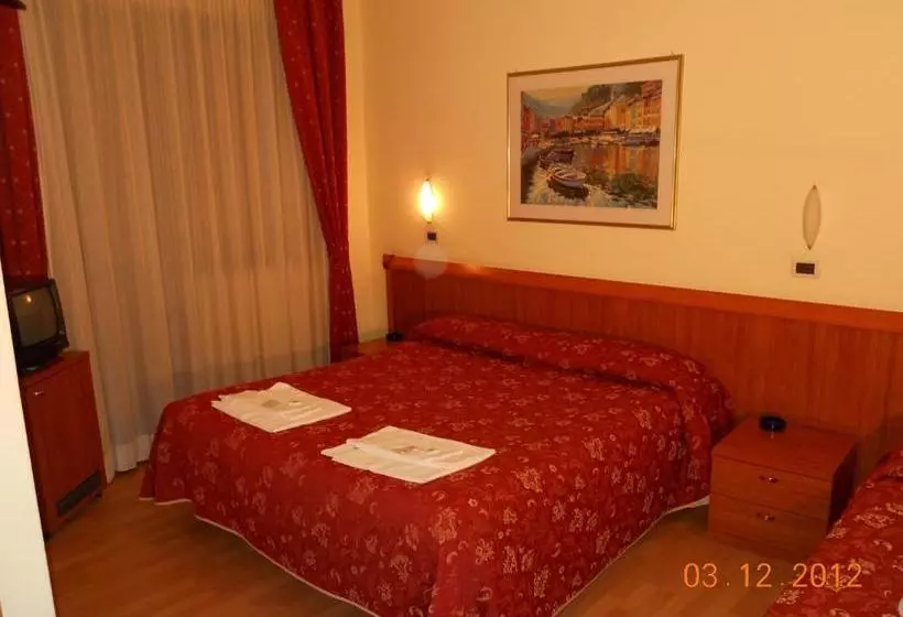ホテル Val Di Sangro