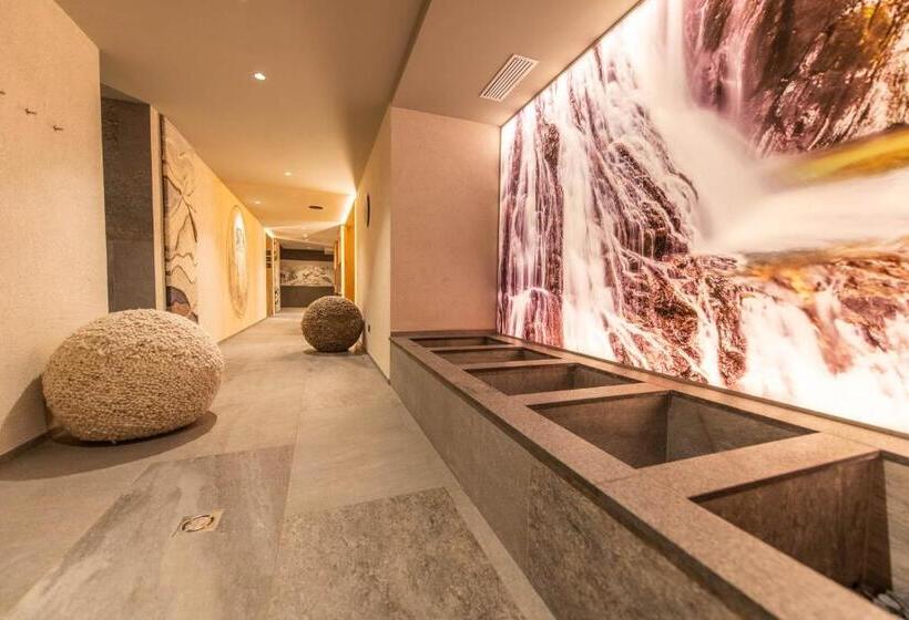 Panoramahotel Watles