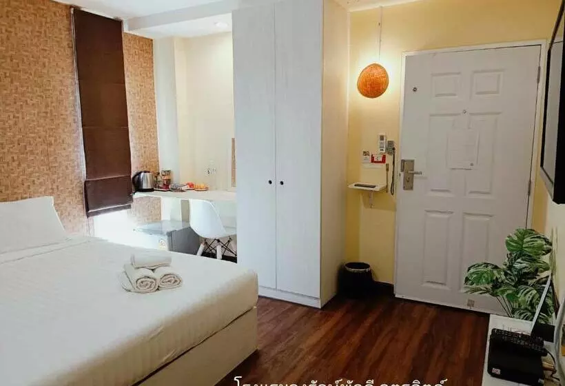 Aamiaismajoitus (B&B) ๋jongluxpakdee โรงแรมจงรักษ์พักดี