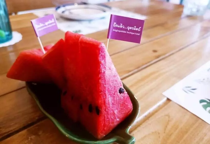 Aamiaismajoitus (B&B) ๋jongluxpakdee โรงแรมจงรักษ์พักดี