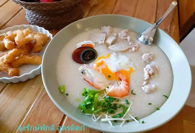 Aamiaismajoitus (B&B) ๋jongluxpakdee โรงแรมจงรักษ์พักดี