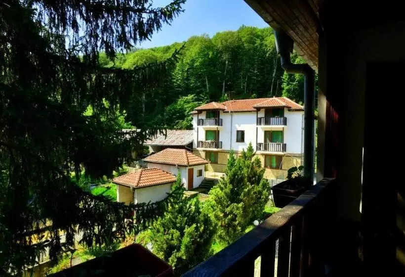 Hotelli рибарникъ