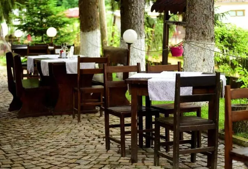 Hotelli рибарникъ