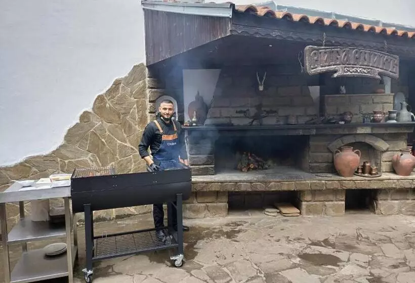 Hotelli рибарникъ