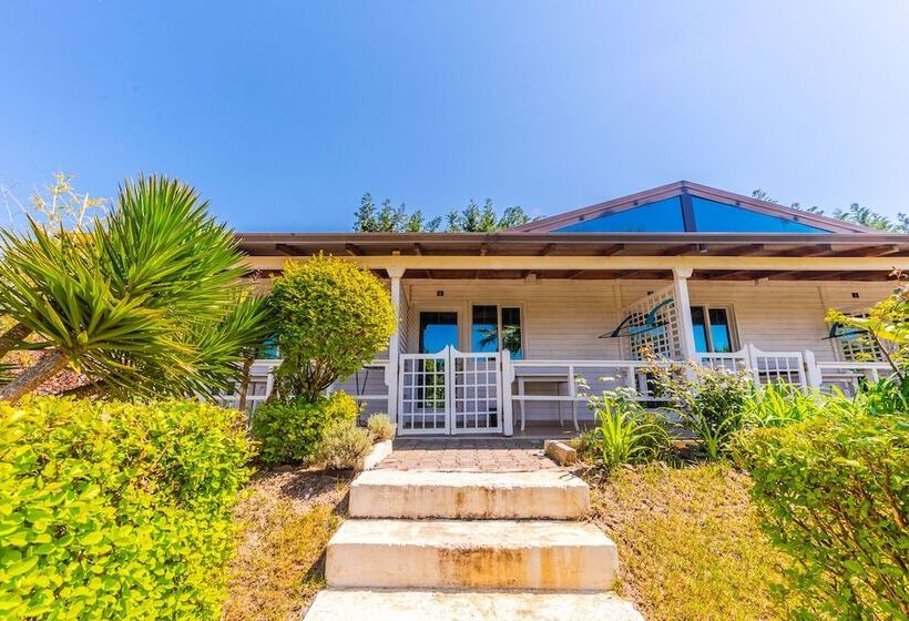 هتل Kompleksi Aljoma