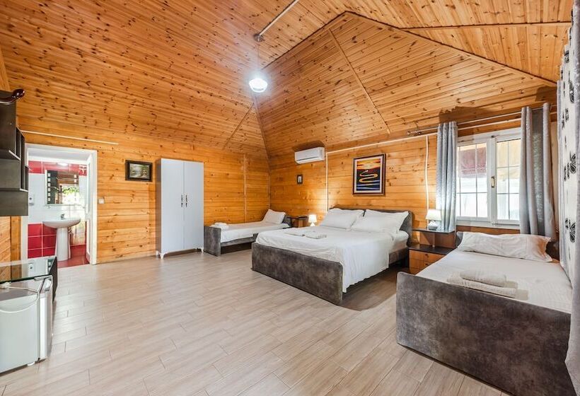 هتل Kompleksi Aljoma