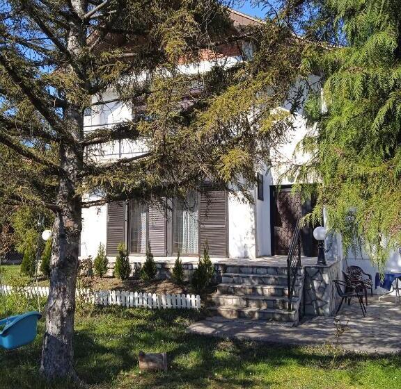 هتل Kuća Za Odmor Matić