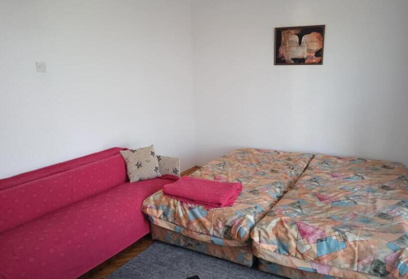 هتل Kuća Za Odmor Matić