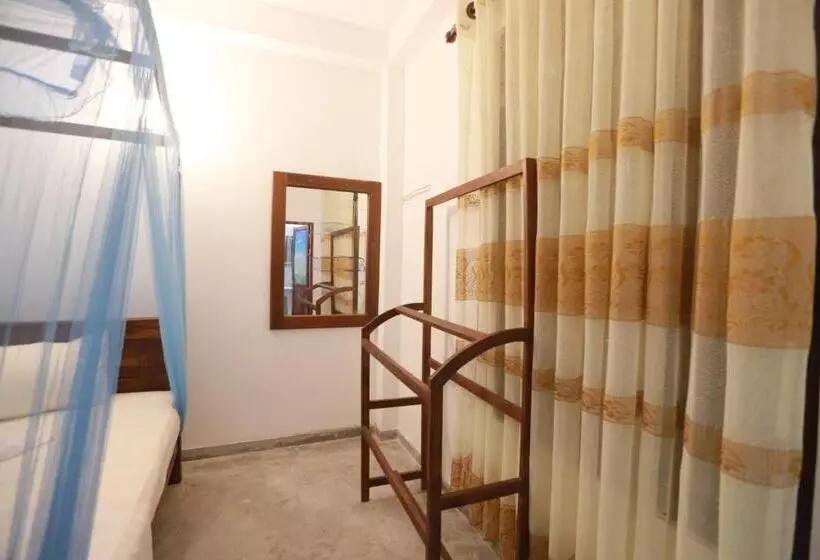 ホテル Surfside Retreat Weligama