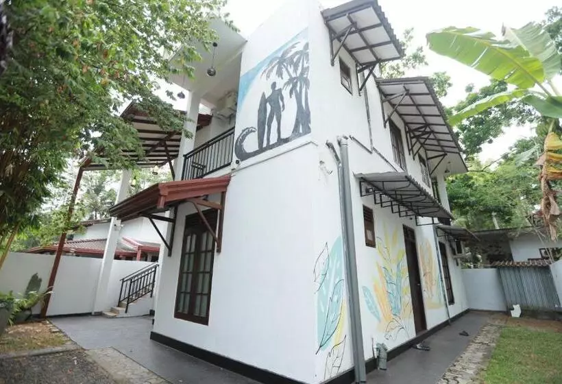 ホテル Surfside Retreat Weligama