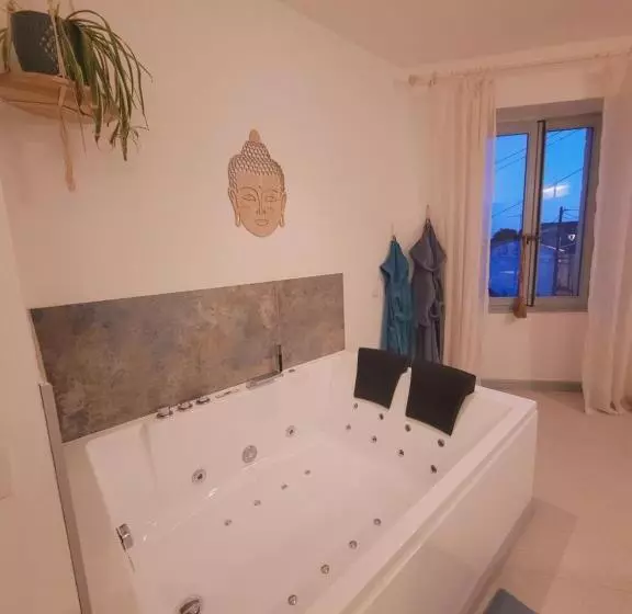 Majatalo La Promenade Suite & Spa