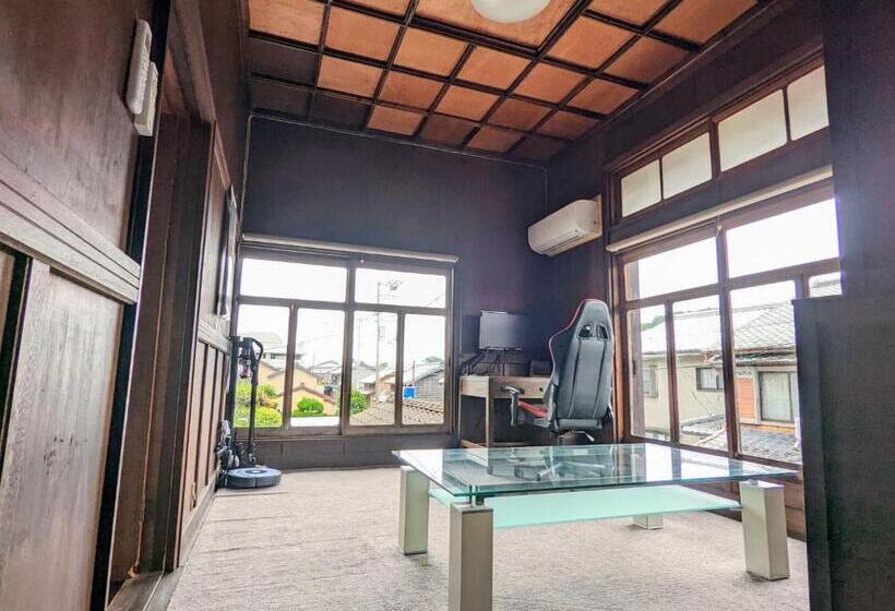 Albergue Kanchantei The Mainhouse