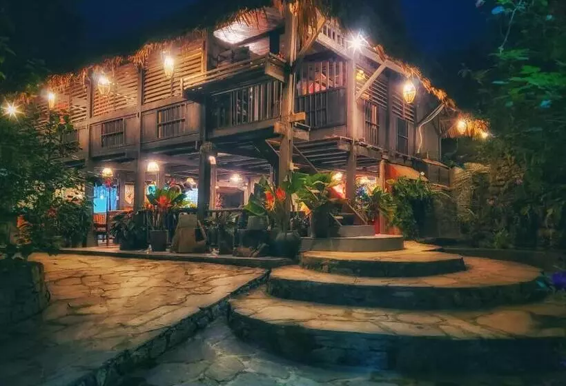 هاستل Ha Giang Xanh Homestay, Motorbikes And Loop Tours