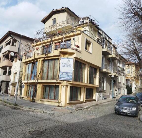 Apartment Veranda Terrace Top Center