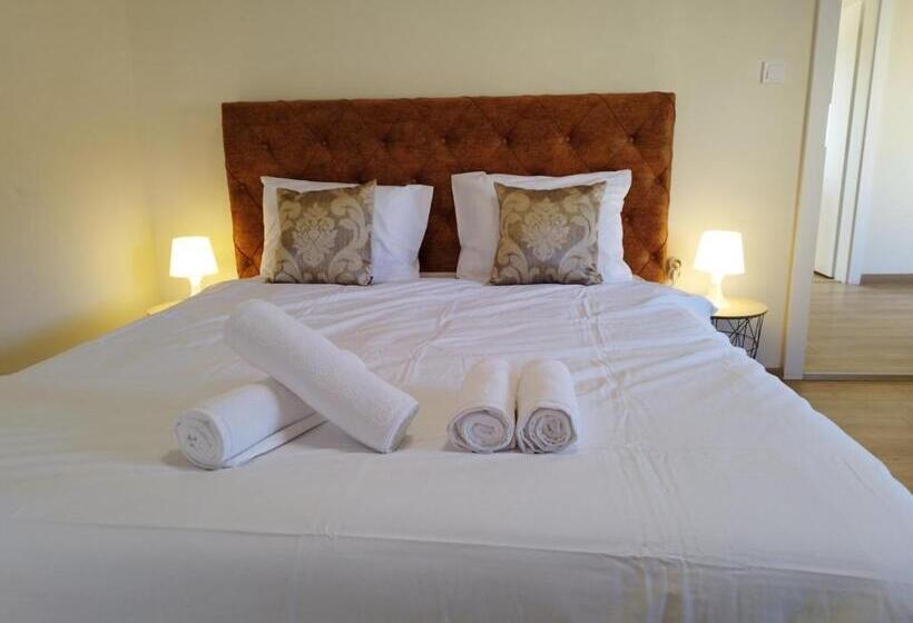 Apartment Veranda Terrace Top Center