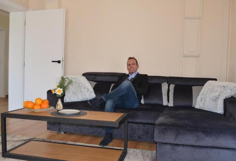 Apartment Veranda Terrace Top Center