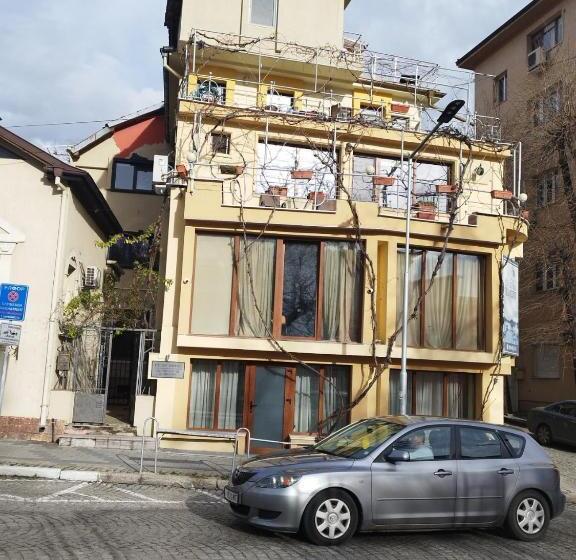 Apartment Veranda Terrace Top Center