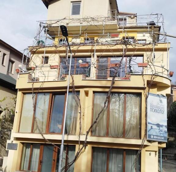 Apartment Veranda Terrace Top Center