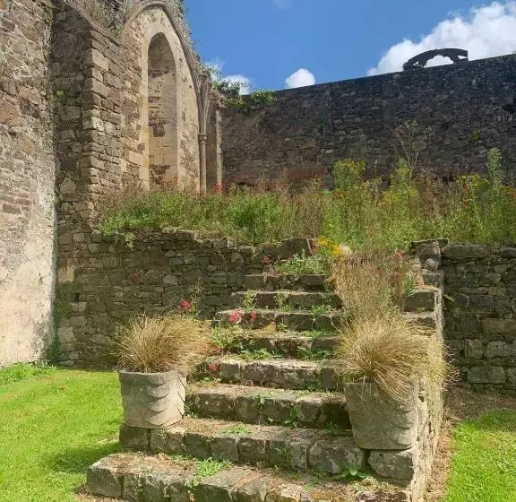 Aamiaismajoitus (B&B) Abbaye De Blanchelande