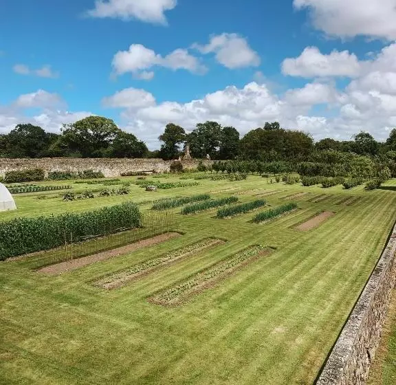 Aamiaismajoitus (B&B) Abbaye De Blanchelande