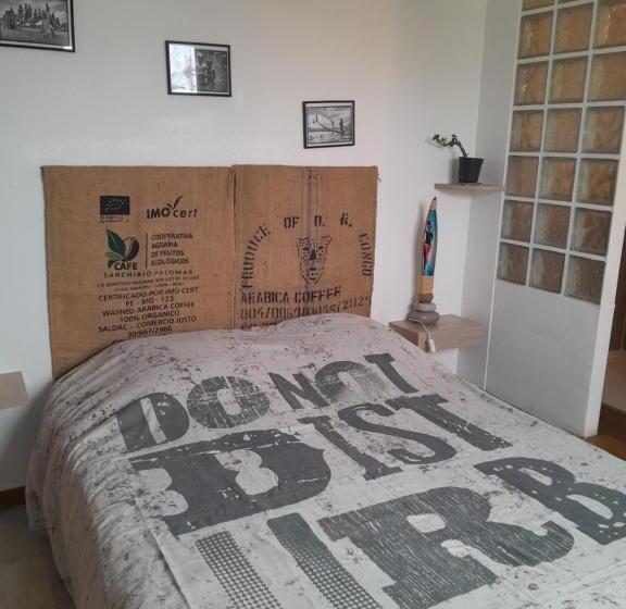 تختخواب و صبحانه Petite Chambre Vue Piton Des Neiges Les Capucines Du Volcan