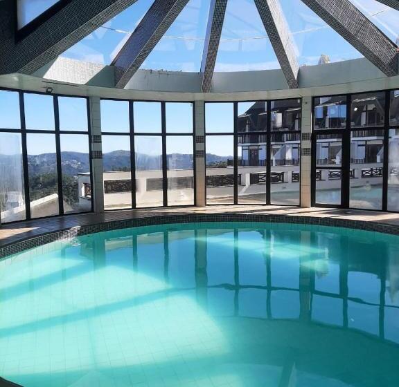 Home Green Um Castelo Na Montanha 2124