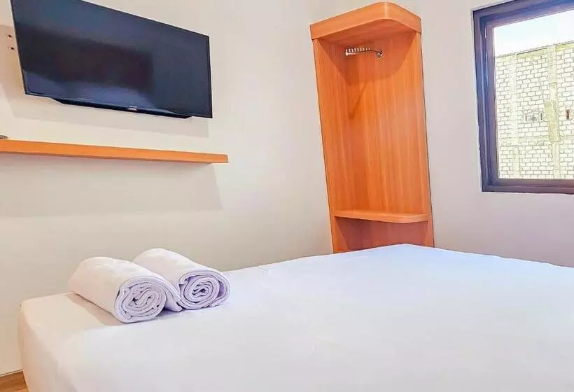 Hotel Buana Express Mitra Reddoorz