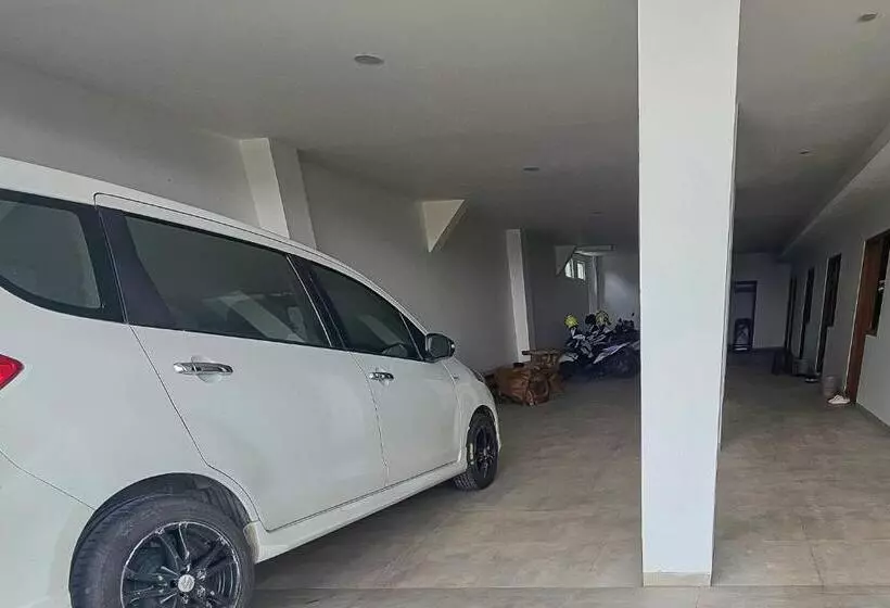 Hotel Buana Express Mitra Reddoorz