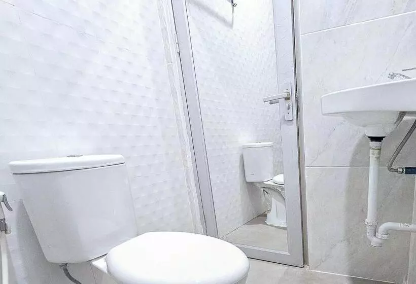 Hotel Buana Express Mitra Reddoorz