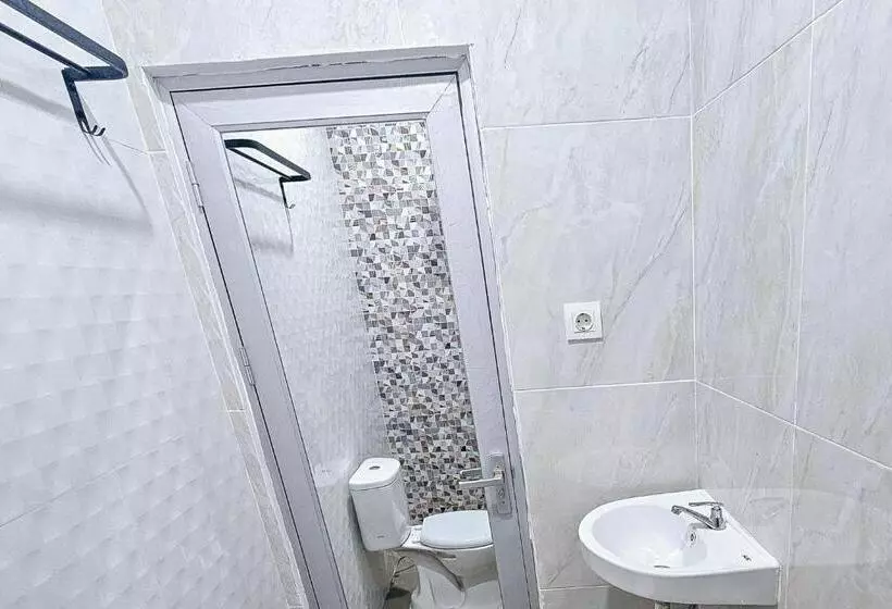 Hotel Buana Express Mitra Reddoorz