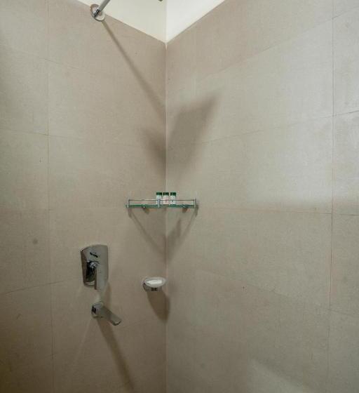 בית מלון כפרי Ezzenza Swarg By Beas Golf Resort Devlok Manali