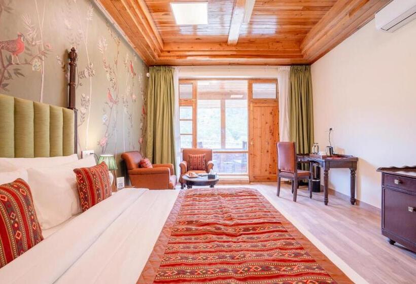 בית מלון כפרי Ezzenza Swarg By Beas Golf Resort Devlok Manali