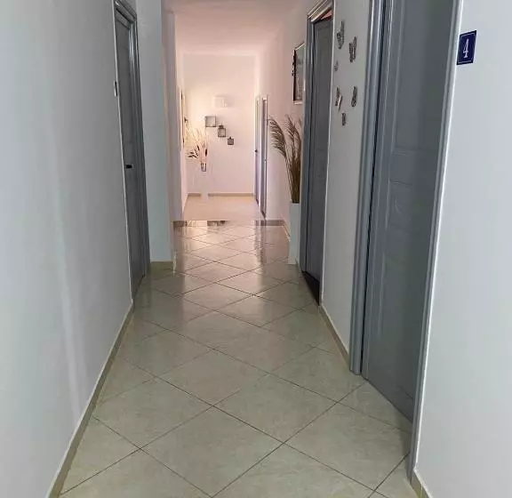 هتل Unico