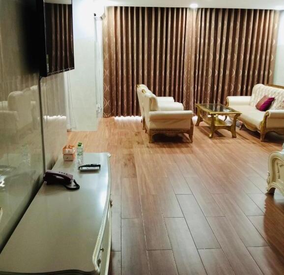 هتل Khách Sạn Hoàng Triều