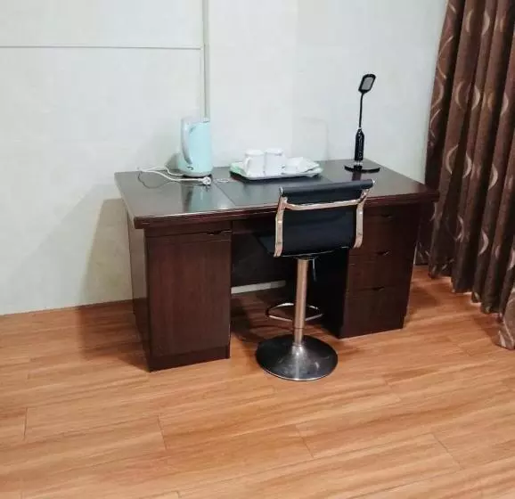 هتل Khách Sạn Hoàng Triều