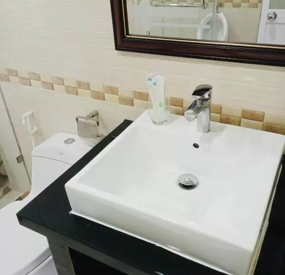 هتل Khách Sạn Hoàng Triều