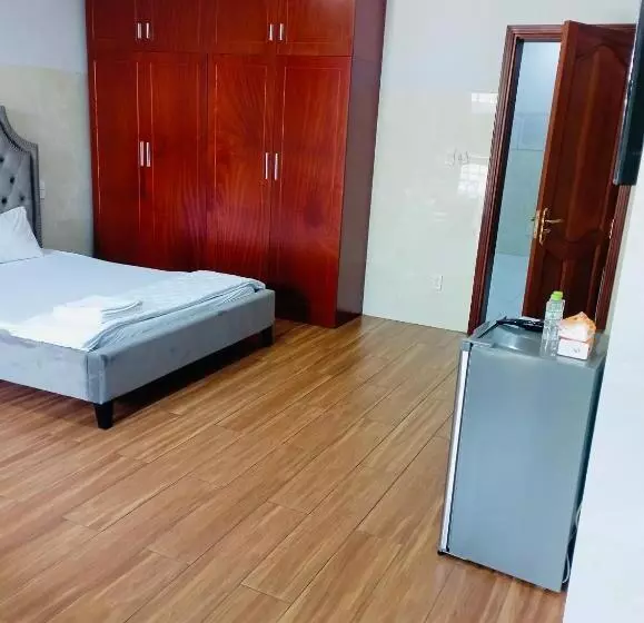 هتل Khách Sạn Hoàng Triều