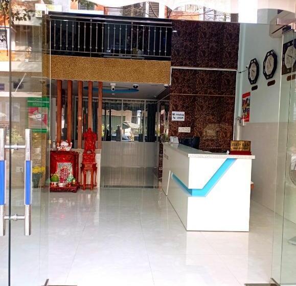 هتل Khách Sạn Hoàng Triều