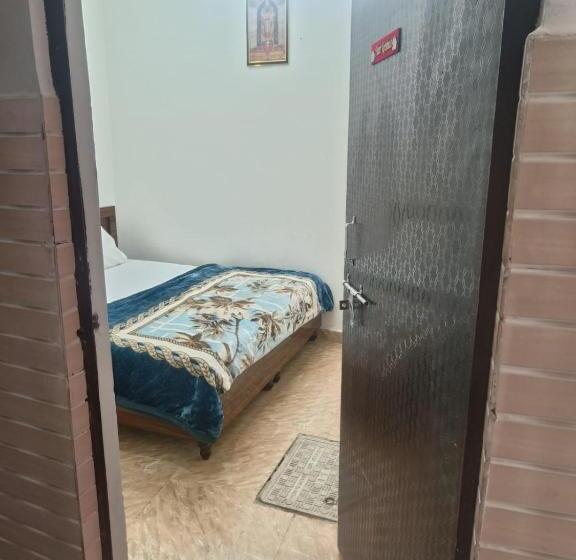 Отель Leelawati Aashram