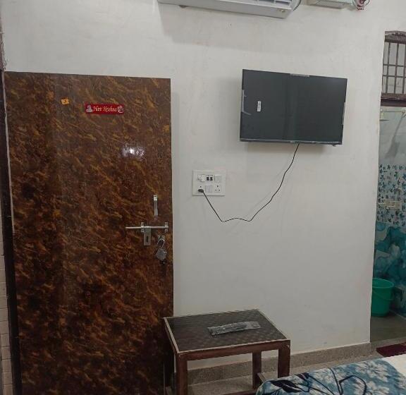 Отель Leelawati Aashram