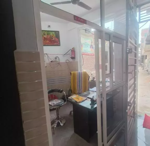 Hotelli Leelawati Aashram