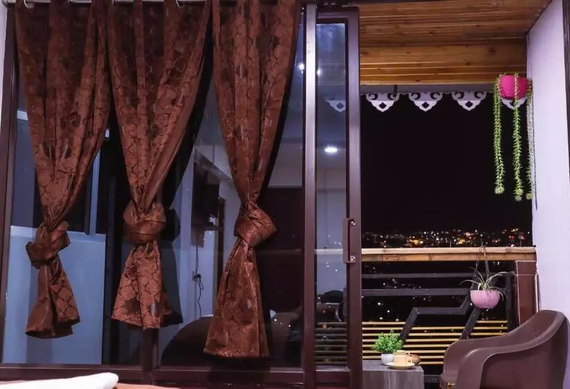 ホテル Mountain Meadows