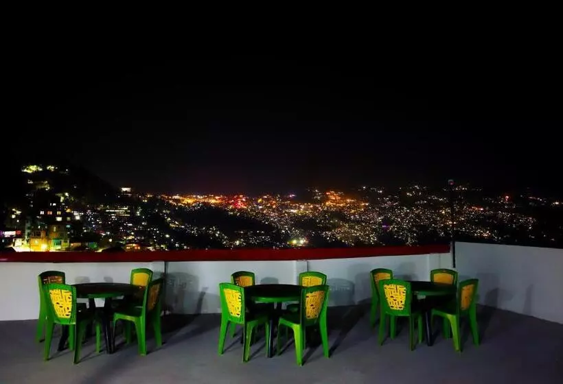 ホテル Mountain Meadows