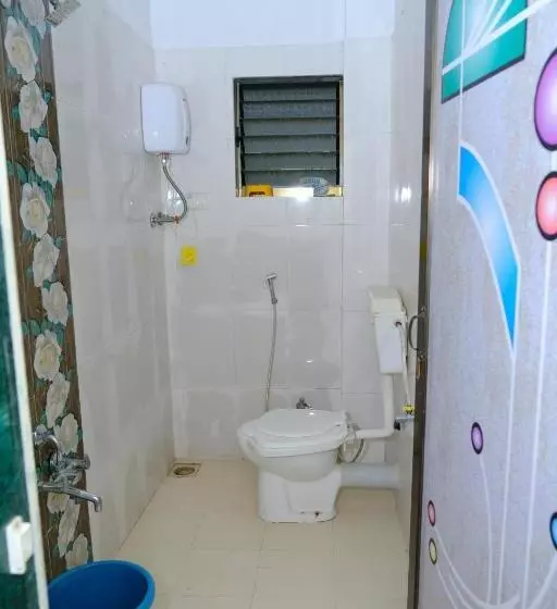 Majatalo Aashray Guestroom