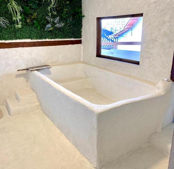 ペンション Beyaz Grotto