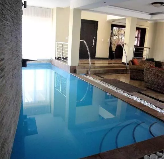 پانسیون Palazzo Gardens  Self Catering Guesthouse