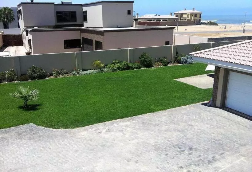 پانسیون Palazzo Gardens  Self Catering Guesthouse