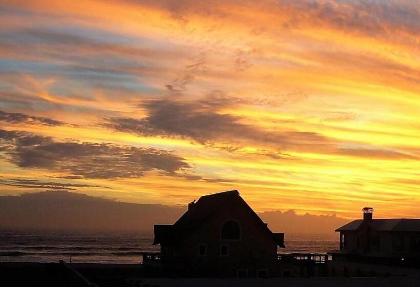 پانسیون Palazzo Gardens Self Catering Guesthouse