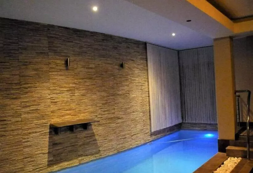پانسیون Palazzo Gardens  Self Catering Guesthouse