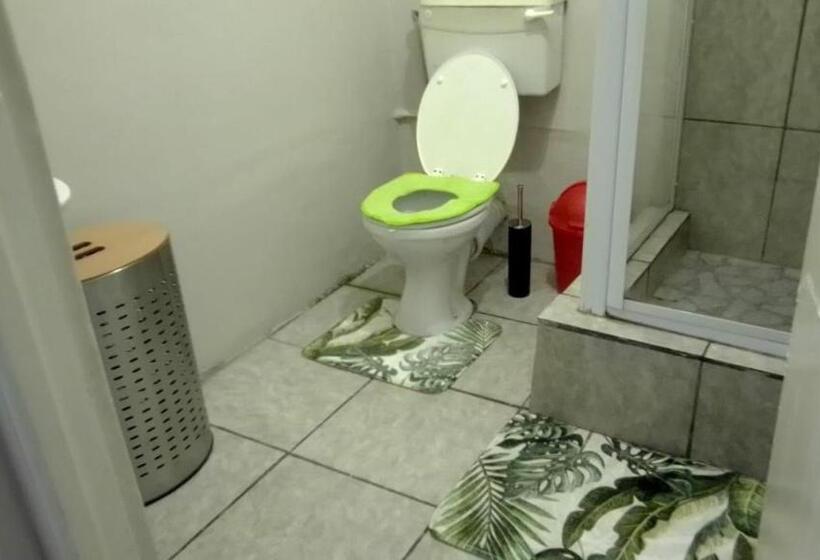 膳宿费 Vee’s Guest House